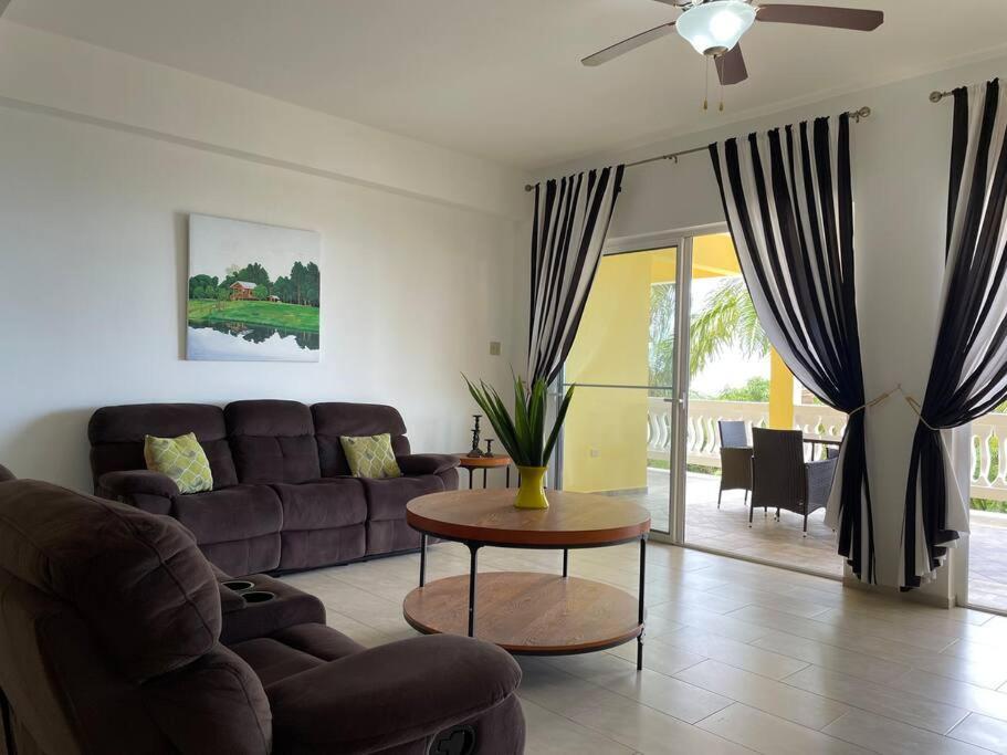 Spring Garden Mobay Resort Luxurious Apartments Montego Bay Dış mekan fotoğraf