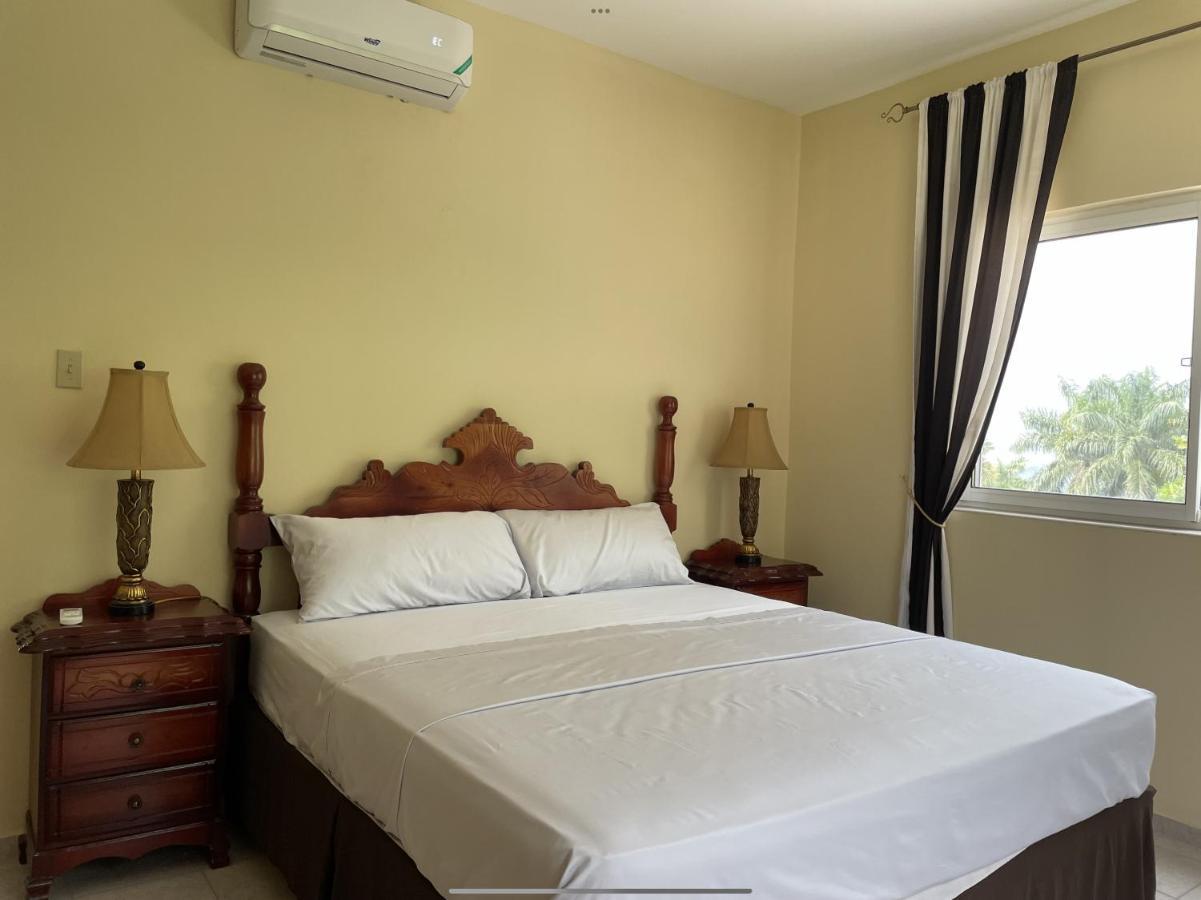 Spring Garden Mobay Resort Luxurious Apartments Montego Bay Dış mekan fotoğraf